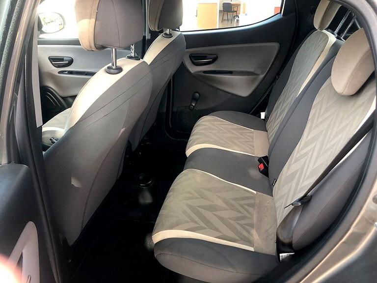Lancia Ypsilon 1.2 69 CV 5 porte Silver