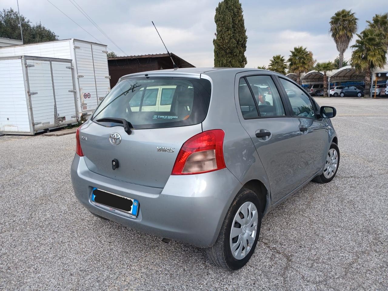 Toyota Yaris 1.3 5 porte