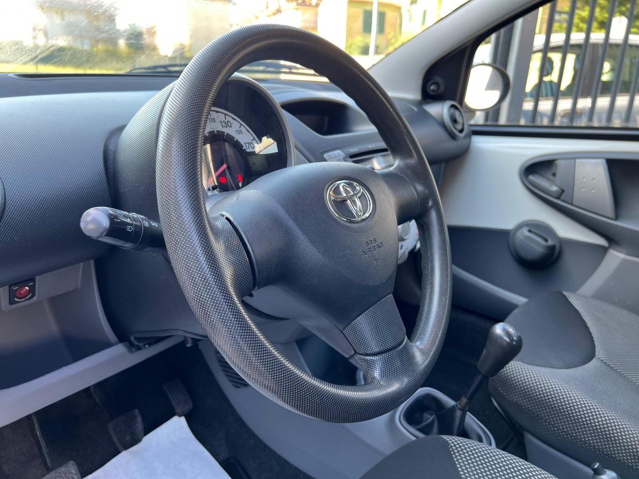 Toyota Aygo 1.0 12V VVT-i 5 porte Sol Clima