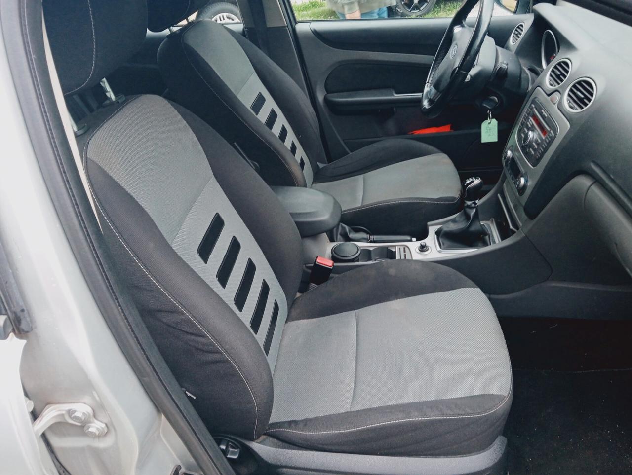Ford Focus 1.6 TDCi (110CV) 5p. Tit. DPF