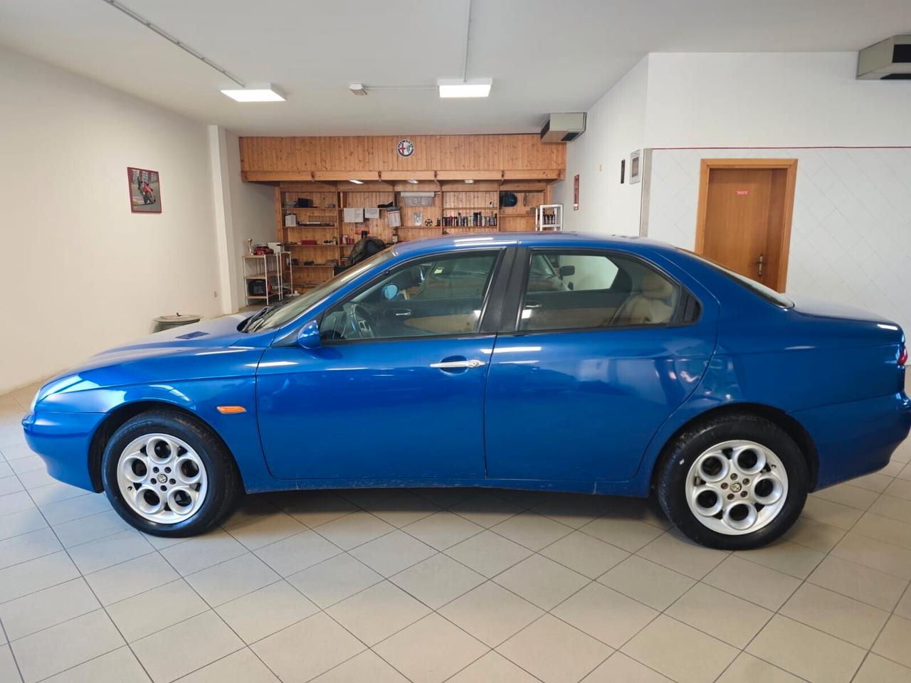 Alfa Romeo 156 1.9 JTD cat Distinctive