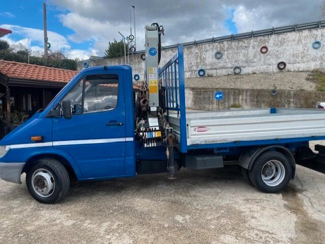 MERCEDES 616 CDI CON GRU