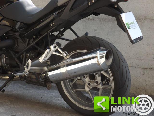 BMW R 1200 R anno 2008 con valigie laterali BMW originali