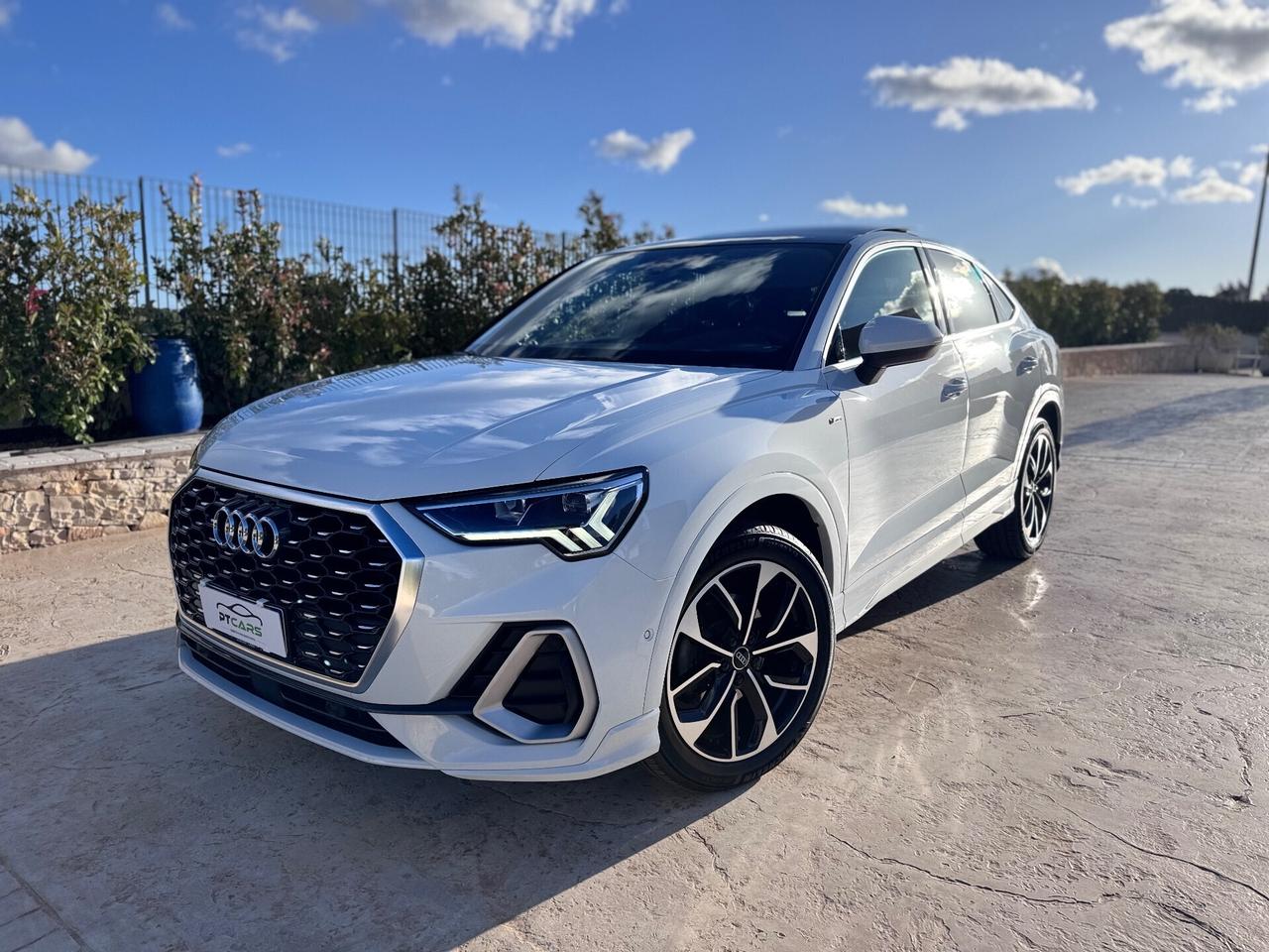 Audi Q3 SPB 2.0 150cv Tetto*Sline*Led*Full