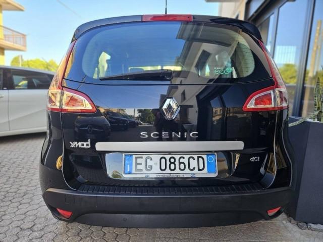 Renault Scenic 1.5 dci Luxe 110cv edc