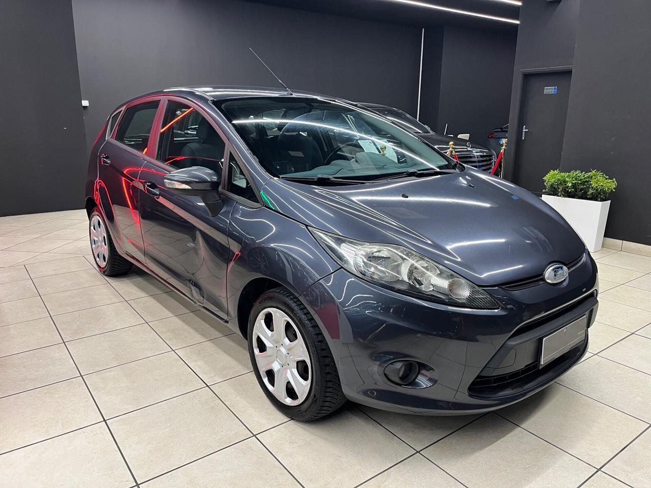 Ford Fiesta 1.2 82 CV 5 porte Titanium OK NEOPATENTATI