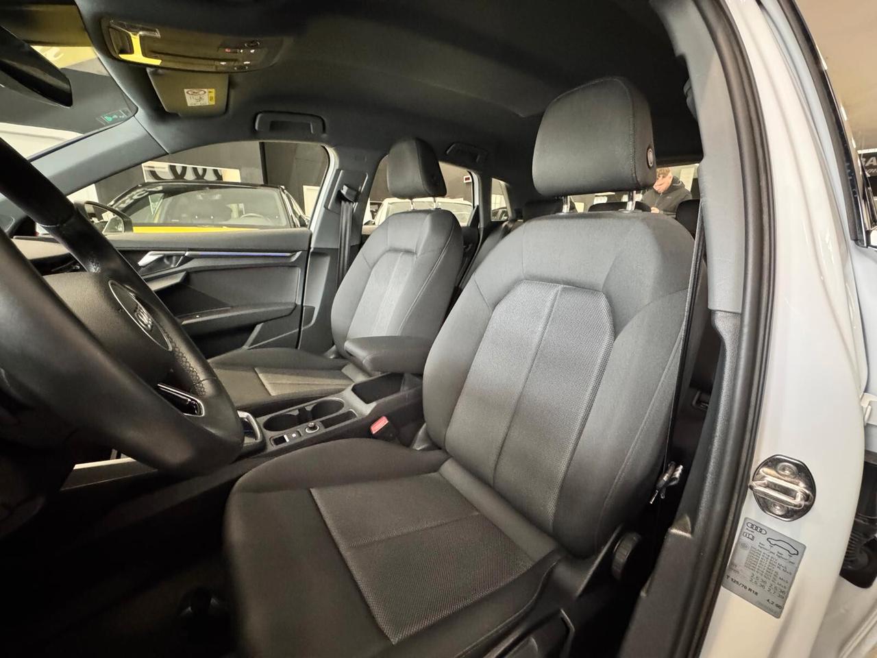 Audi A3 SPB 30 TFSI S line edition