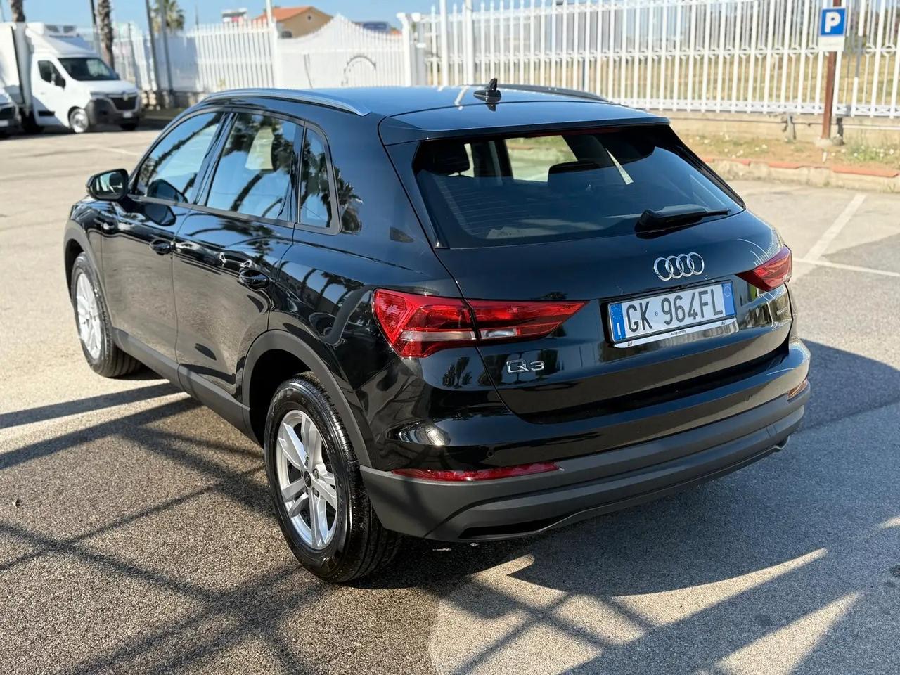 Audi Q3 35 TDI quattro S tronic Business