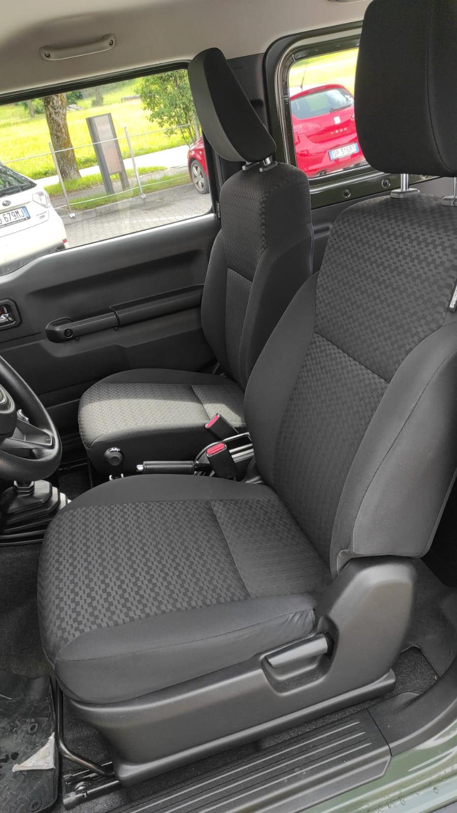 SUZUKI JIMNY 1.5 BENZINA 102CV 4X4 GANCIO TRAINO