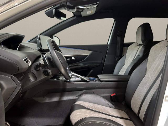 PEUGEOT 3008 Hybrid4 300 e-EAT8 GT