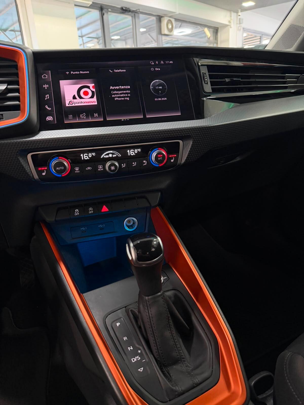 Audi A1 allstreet 30 TFSI S tronic Identity Contrast