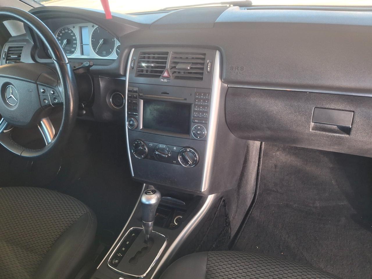 Mercedes-benz B 180 CDI Premium-NAVI-AUTOMATICA-