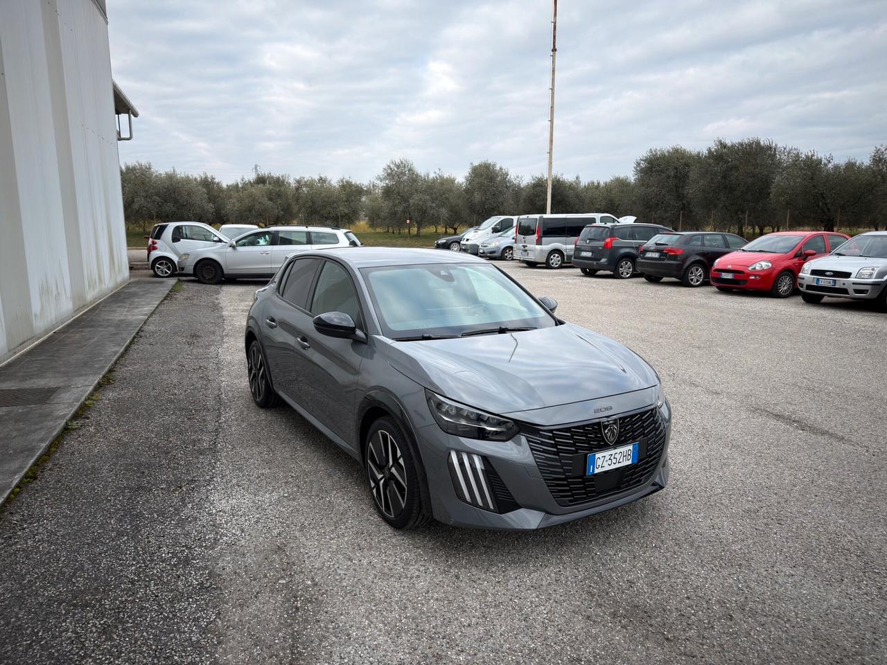 Peugeot 208 Hybrid 110 e-DCS6 GT