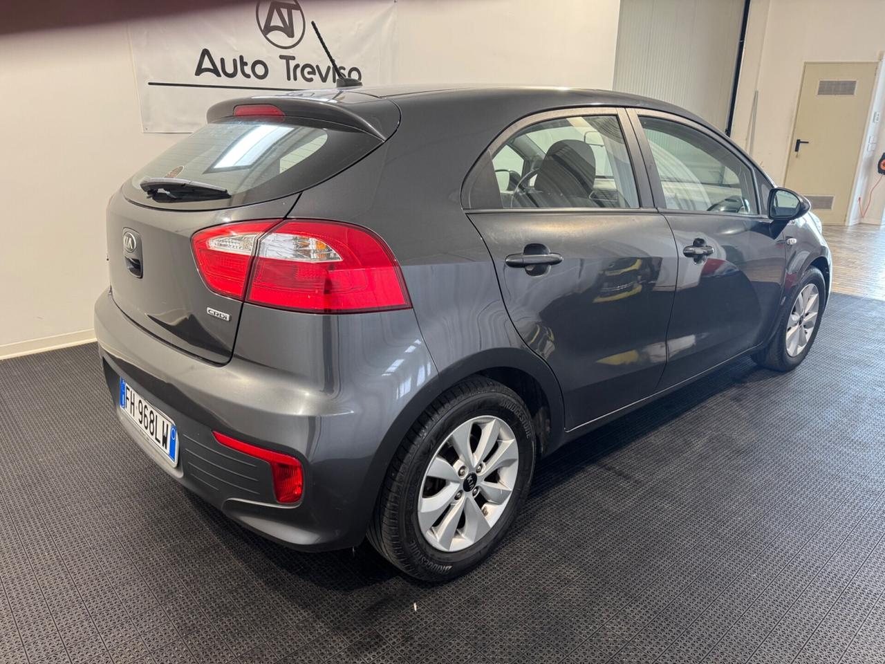 Kia Rio 1.1 CRDi 5p. Cool
