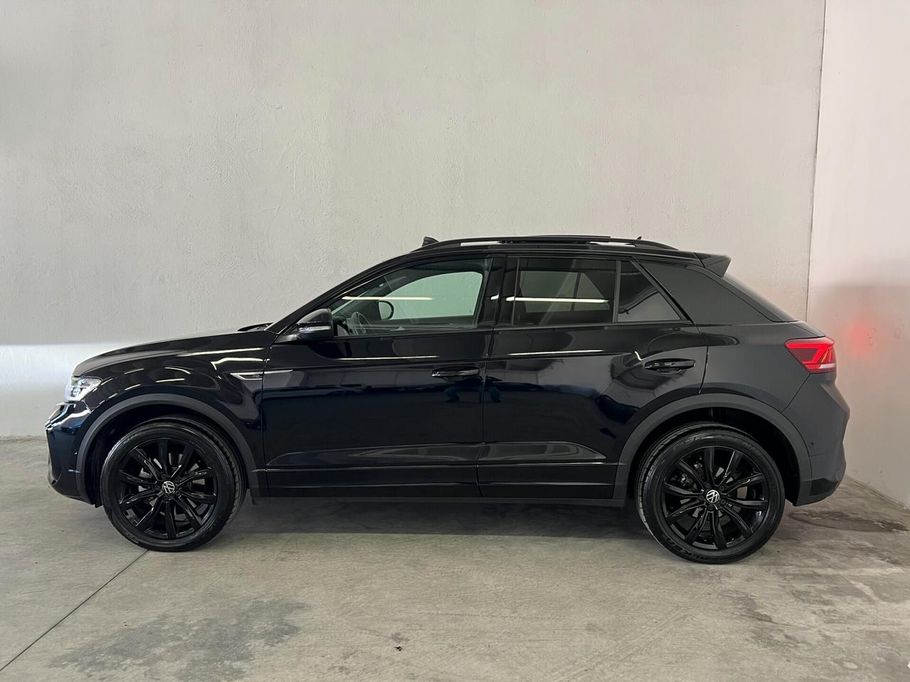 Volkswagen T-Roc Tdi 150cv Dsg R-Line TETTO AP - FARI IQ - GARANZIA