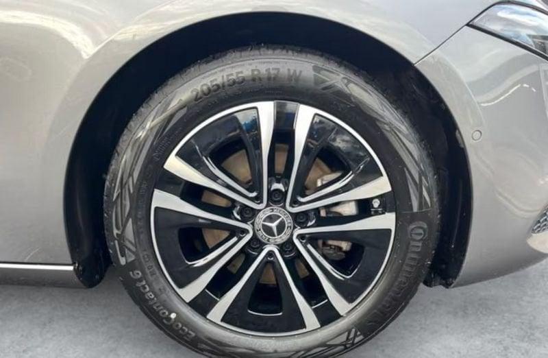 Mercedes-Benz Classe A A 200 Progressive Advanced auto FULL LED NAVI