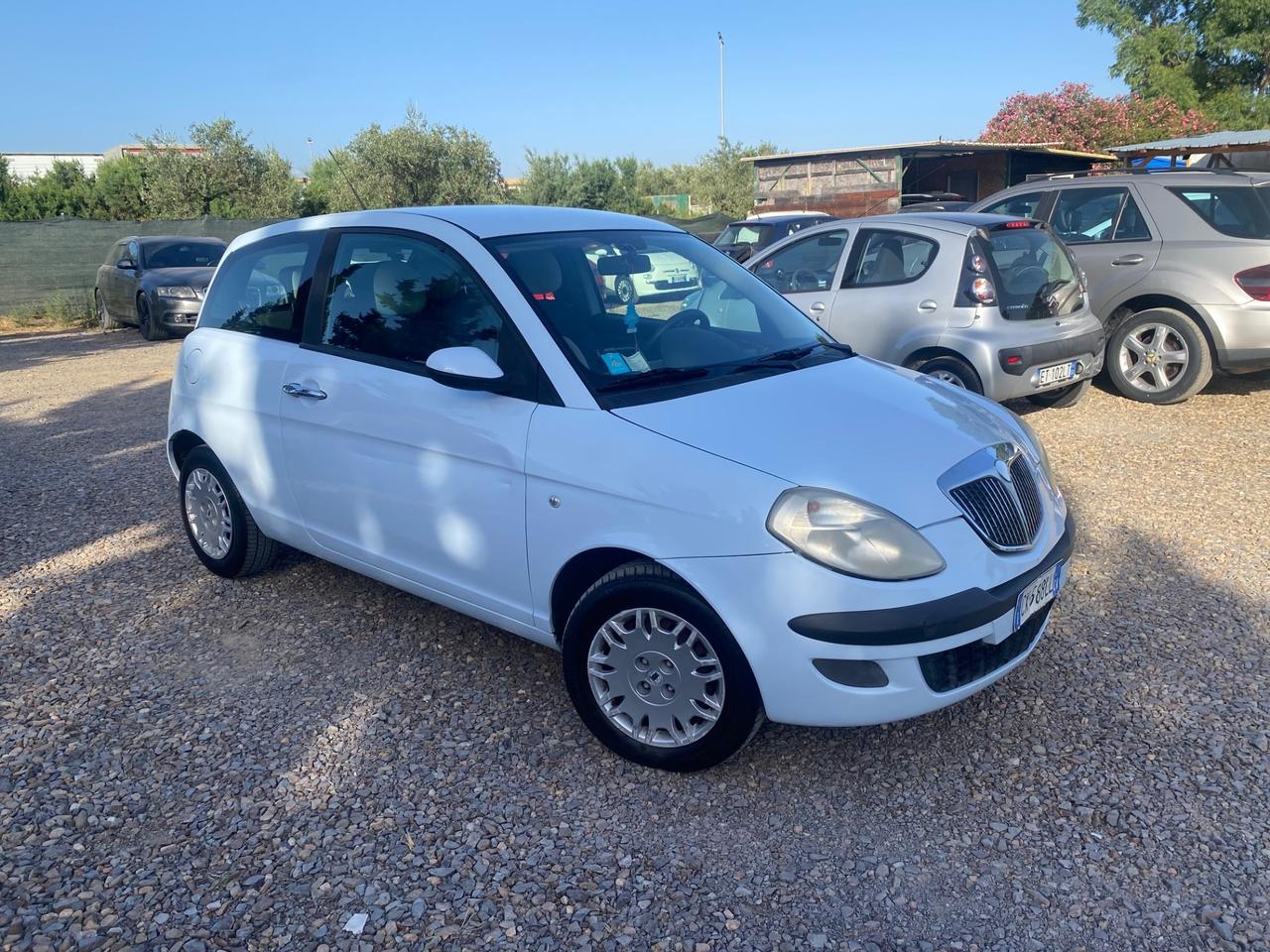 Lancia Ypsilon 1.3 Multijet 16V Platino