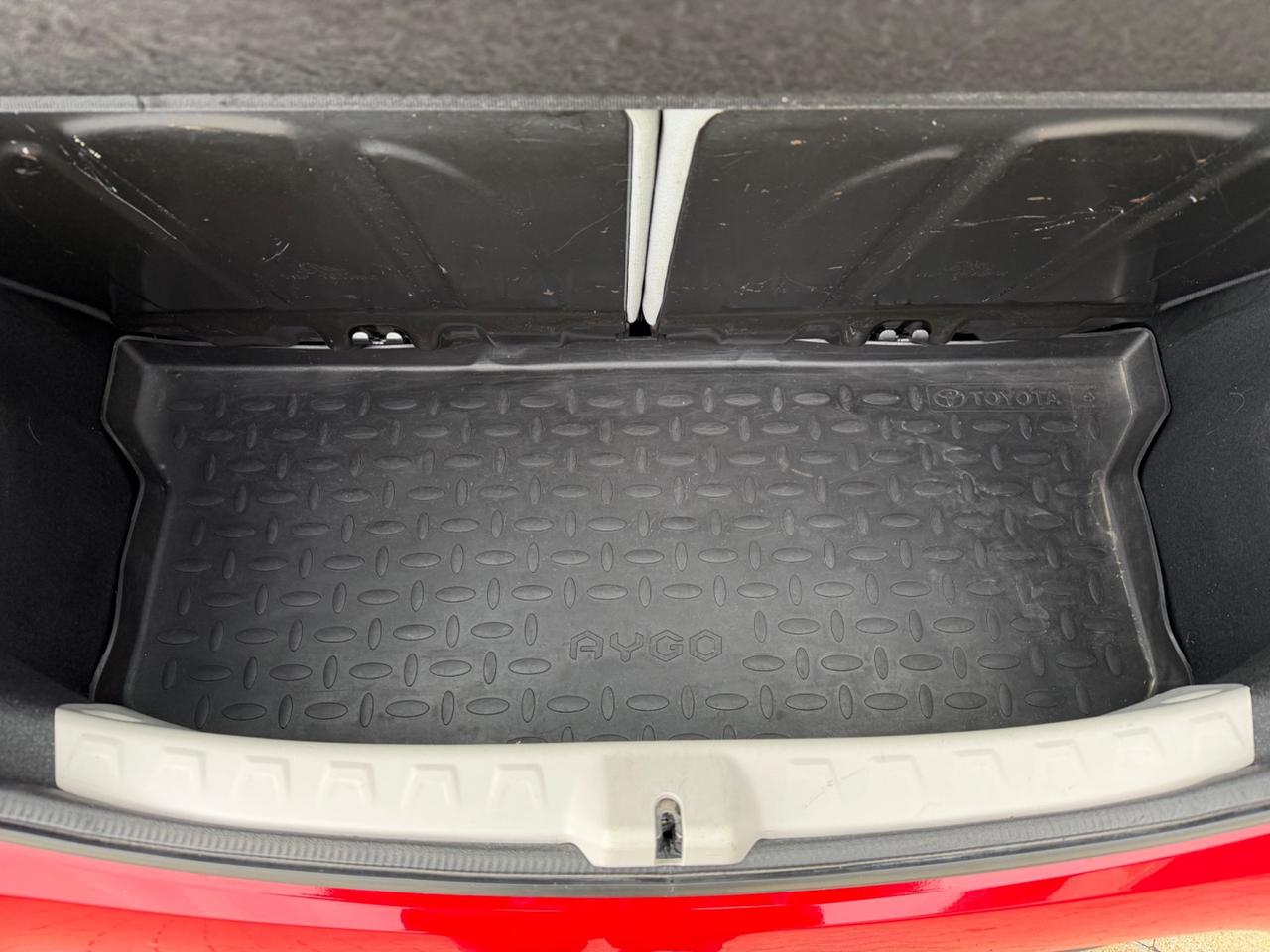 Toyota Aygo 1.0 69 CV 5 porte x-play - 2017