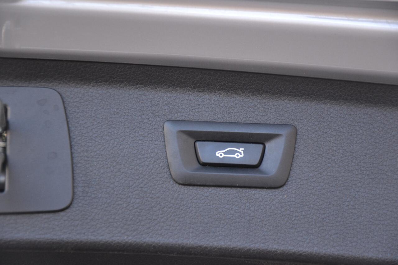 BMW 216 D ACTIVE TOURER AUT.+FULL LED+NAVI+PDC+CRUISE+CERCHI