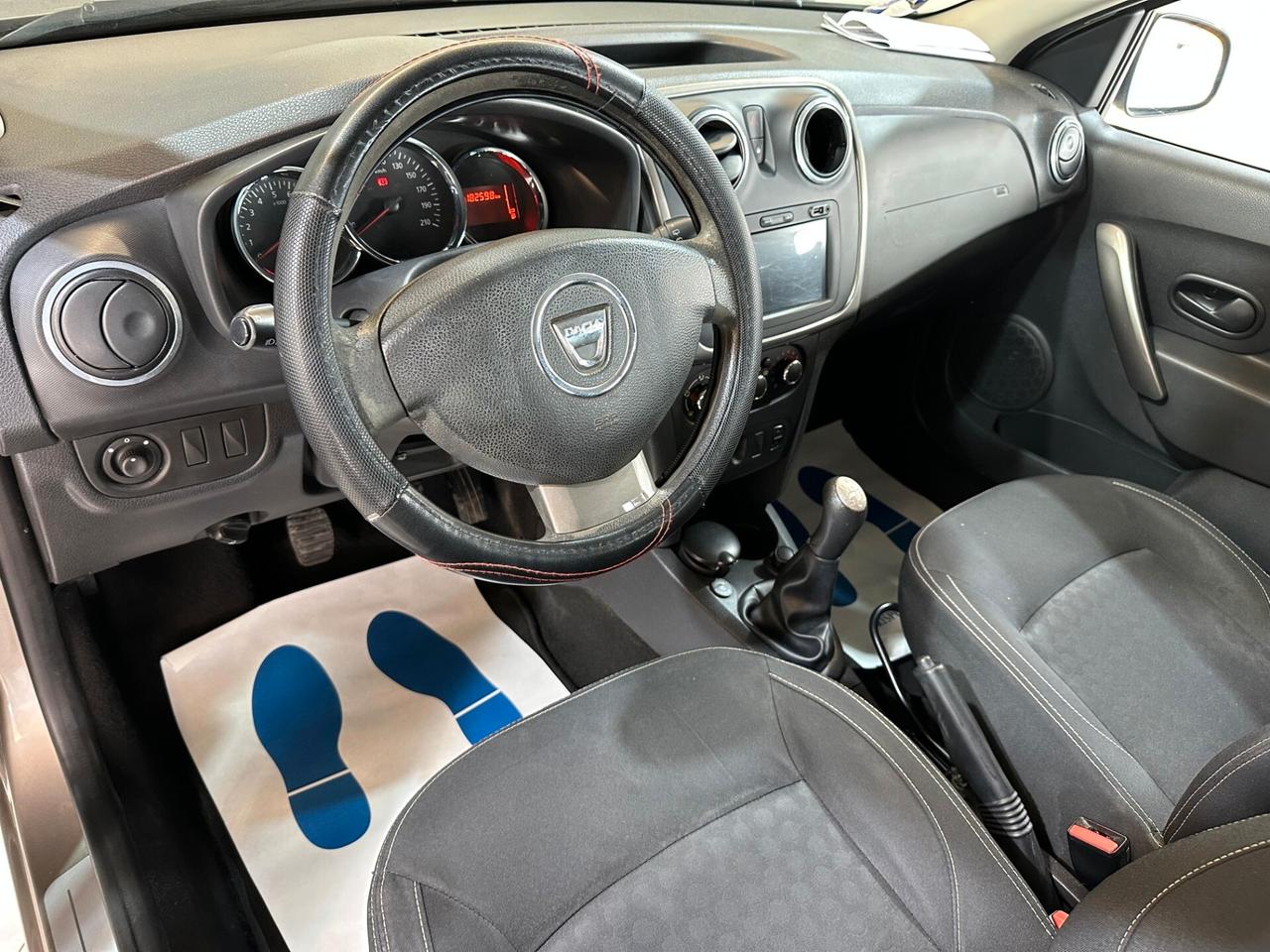 Dacia Sandero 1.2 Laureate Gpl 75cv