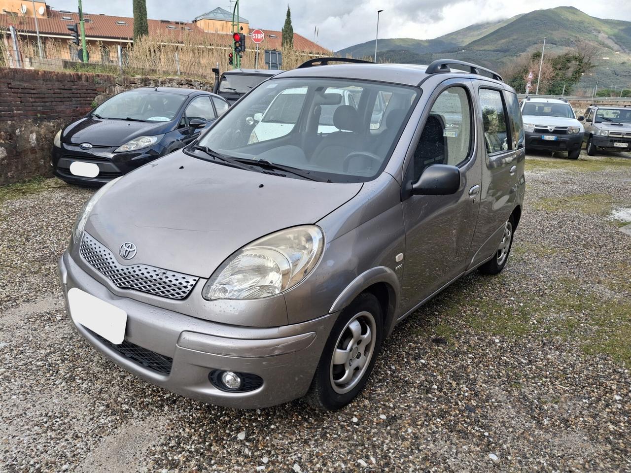 Toyota Yaris Verso 1.3i 16V cat Sol '03