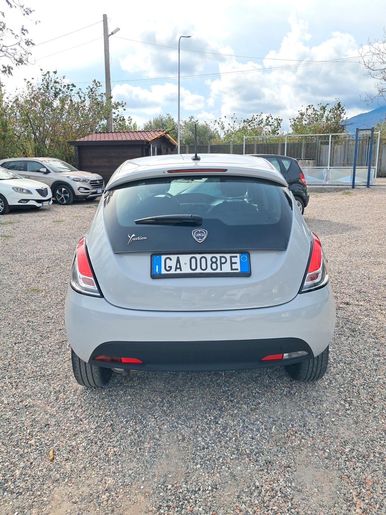 Lancia Ypsilon 1.2 69 CV solo 94.000km