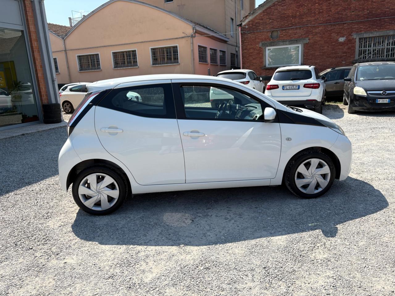 Toyota Aygo 1.0 Benzina 69 CV 5 porte