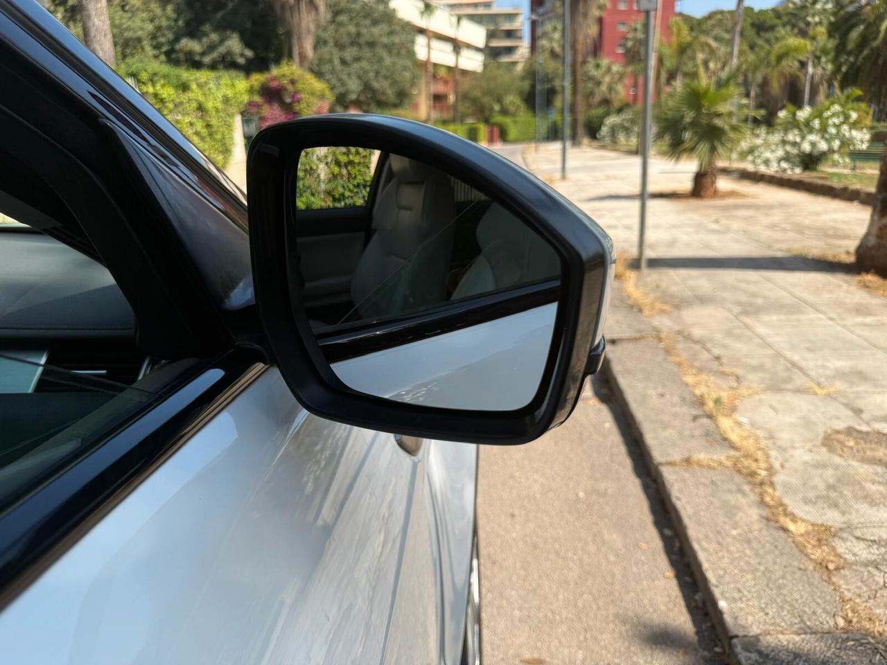 Land Rover Range Evoque 2.0 eD4 5p. Business Edition Premium Pure