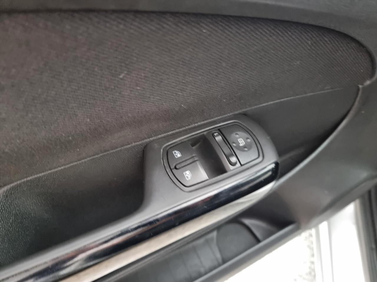 Opel Corsa 1.2 5 porte Cosmo CAMBIO AUTOMATICO GPL