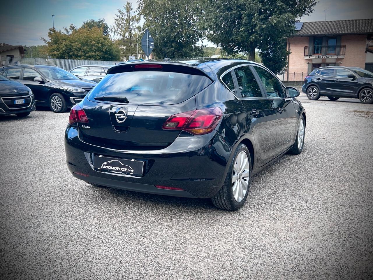 Opel Astra 1.6 5 porte Cosmo-UNIPROPRIETARIO
