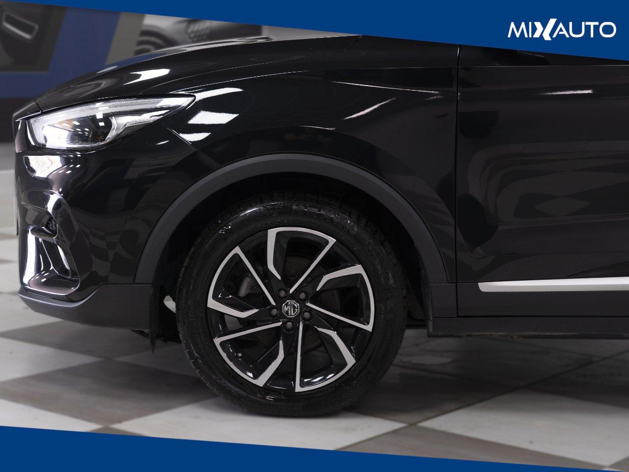 MG ZS 1.5L 5MT Luxury