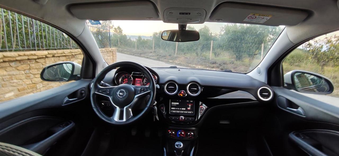 Opel Adam 1.4 87 CV GPL Tech Jam