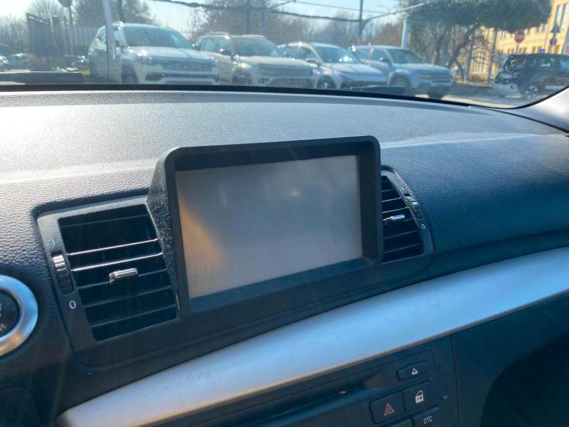 BMW 118 d Cabrio 2.0 Attiva 143cv