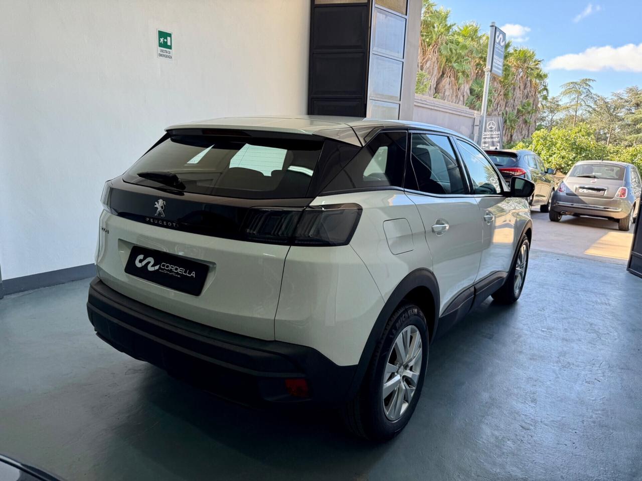 Peugeot 3008 BlueHDi 130 S&S EAT8 Active Pack