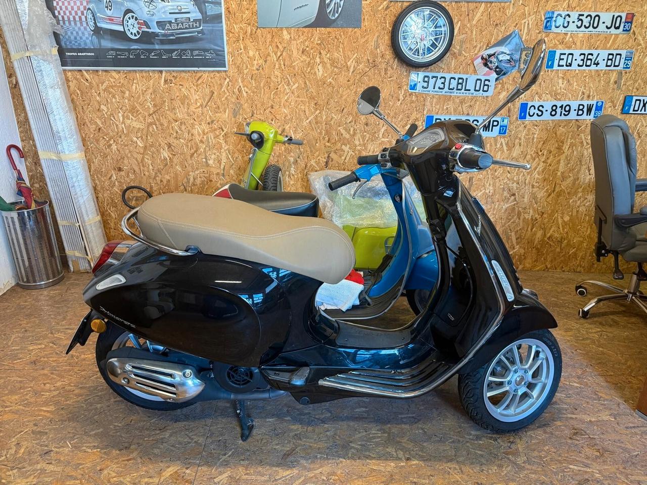 Piaggio Vespa 125 Primavera ""NESSUN OBBLIGO DI FINANAZIMENTO""