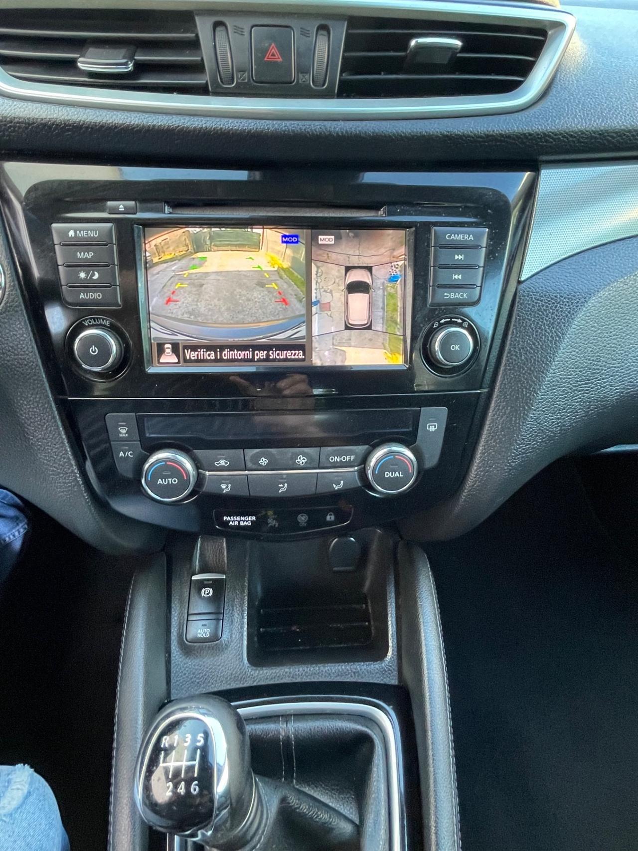 Nissan Qashqai 1.3 DIG-T 140 CV Tekna+