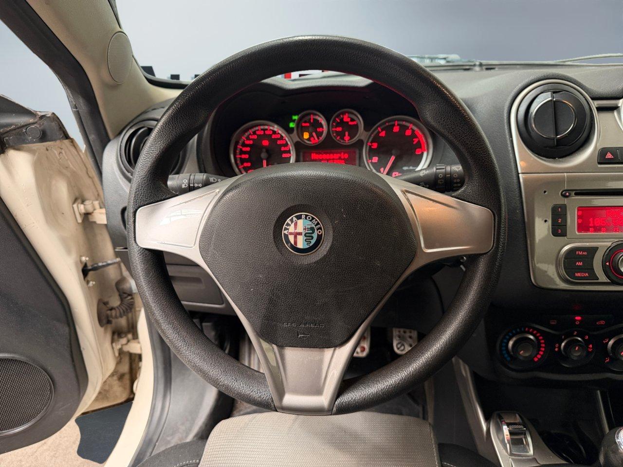 Alfa Romeo MiTo 1.4 tb Distinctive 155cv