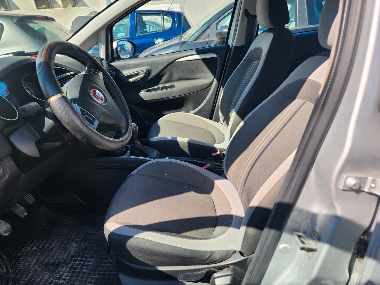 Fiat Punto Evo 1.3 Mjt 75 CV x NEOPATENTATI