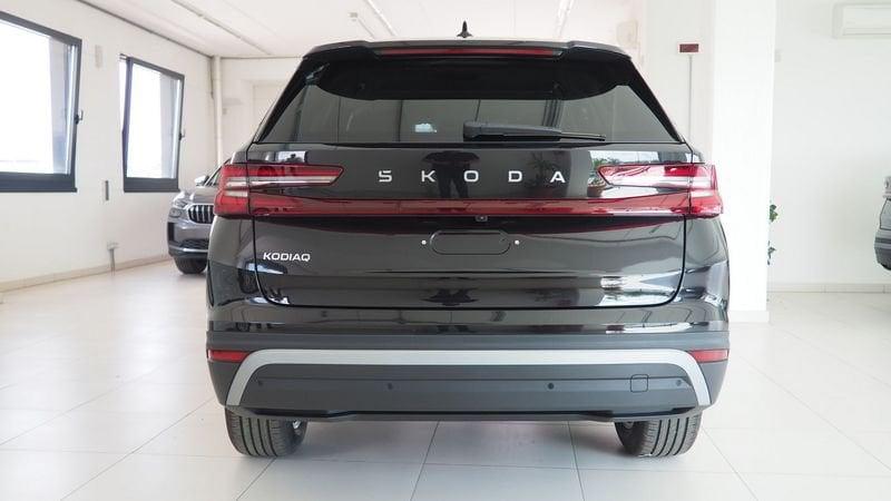 Skoda Kodiaq 2.0 TDI EVO SCR DSG 7 posti Executive+INTERNO PELLE TESSUTO LOUNGE+LIGHT & VIEV PACK