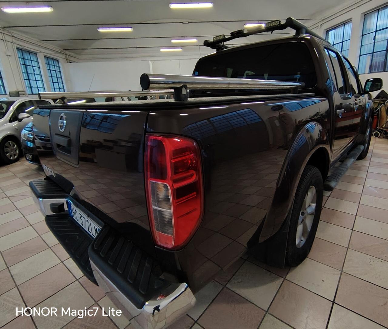 Nissan Navara 2.5 dCi 190CV 4 porte Double Cab LE