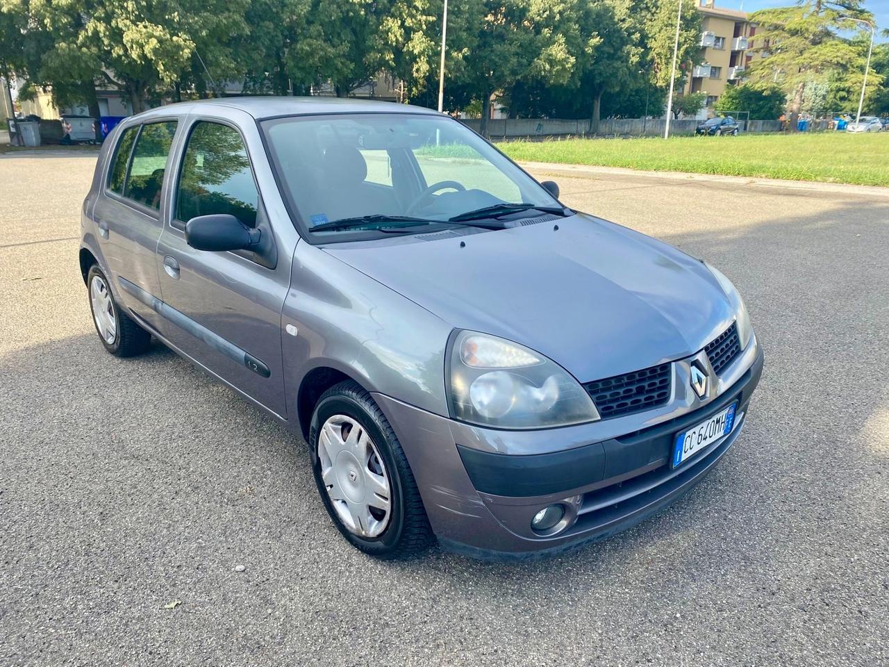 Renault Clio 1.2 cat 5 porte Symbol