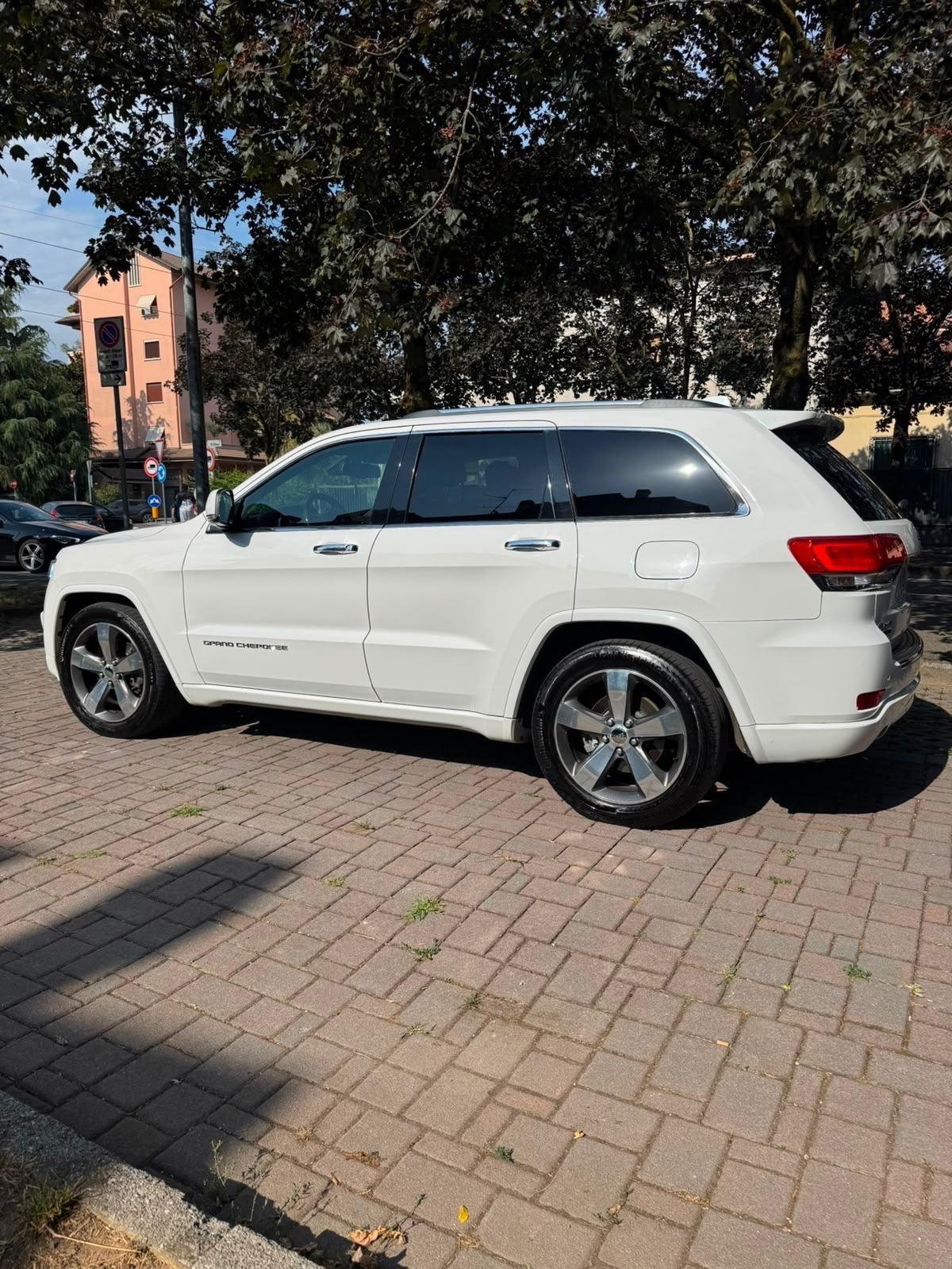 Jeep Grand Cherokee 3.0 V6 CRD 250 CV Multijet II Overland
