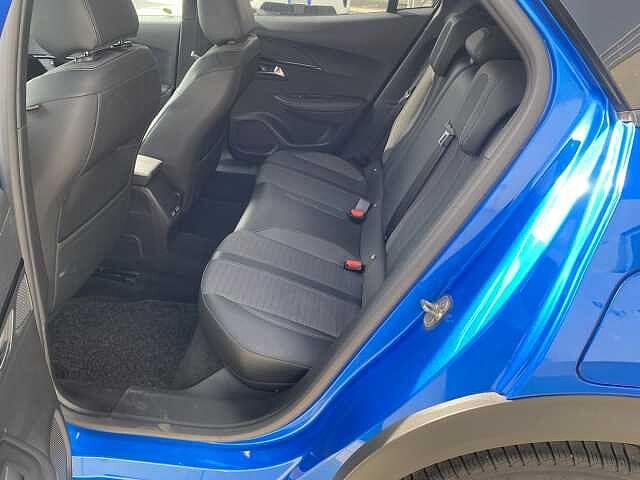 Peugeot 2008 BlueHDi 110 S&S Allure Pack