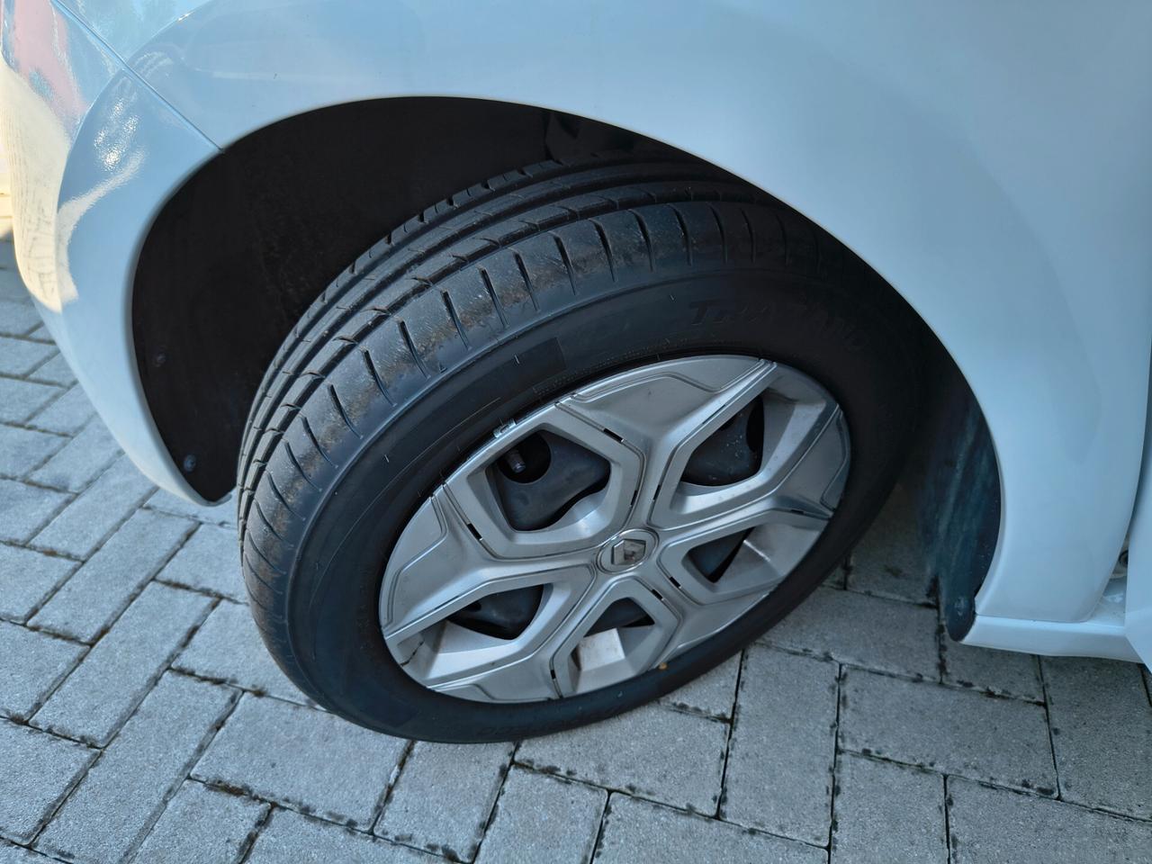 Renault Twingo SCe 65 CV Duel