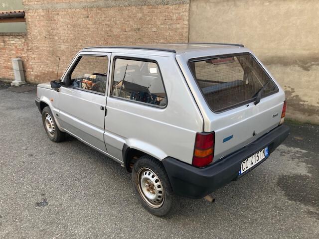 Fiat Panda 1100 i.e. cat Young del 2002 pronta all'utilizzo