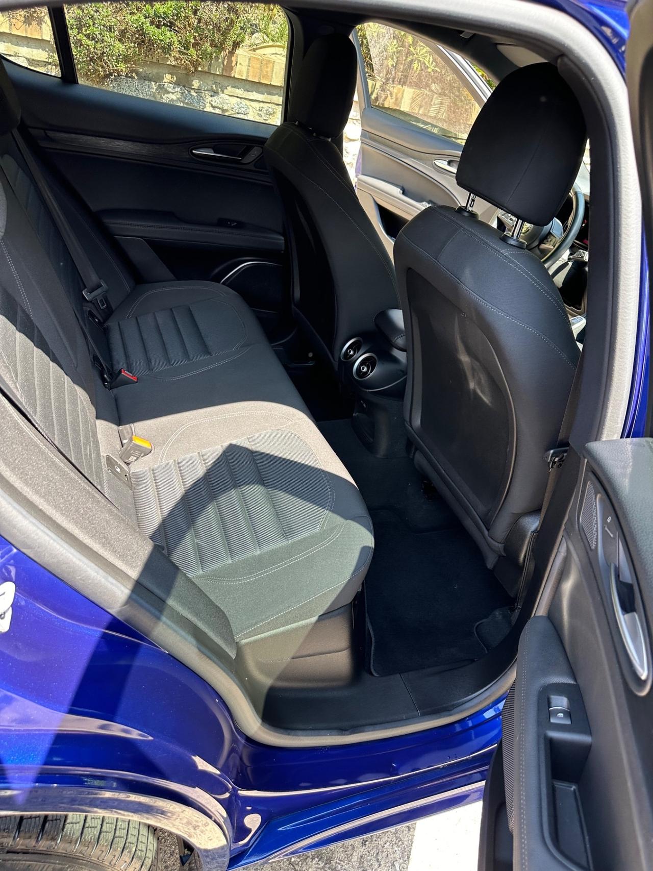 Alfa Romeo Stelvio 2.2 Turbodiesel 190 CV AT8 Q4 Business