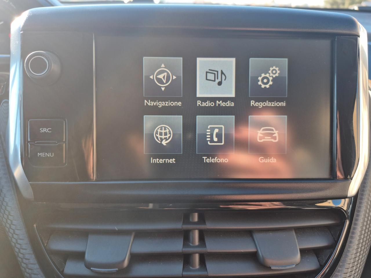 Peugeot 2008 BlueHDi 100 S&S Allure