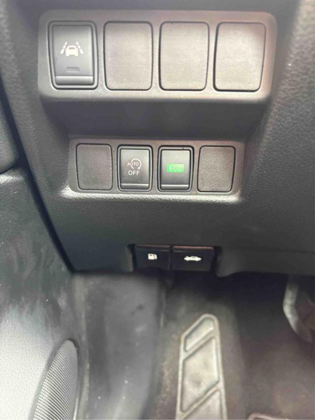 NISSAN Qashqai 1.6 dCi 2WD N-Connecta xtronic AUT