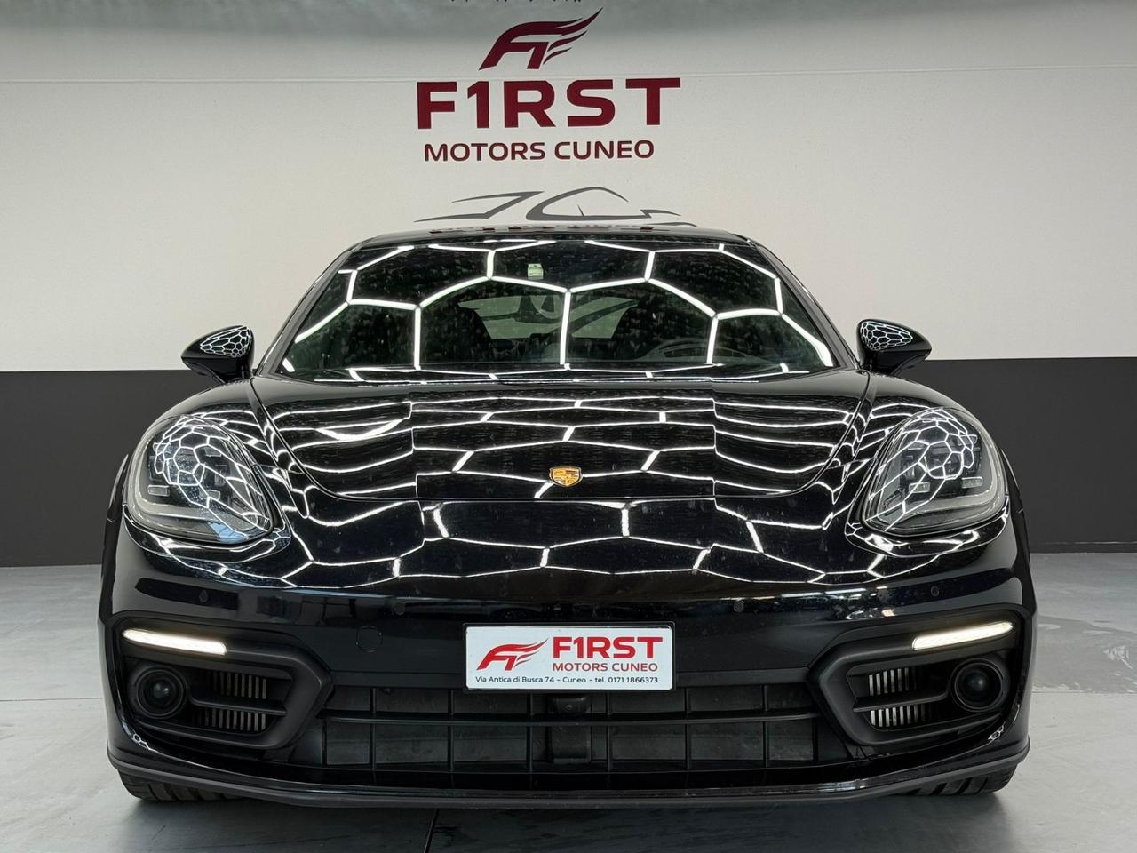 Porsche Panamera 4 PLATINUM EDITION
