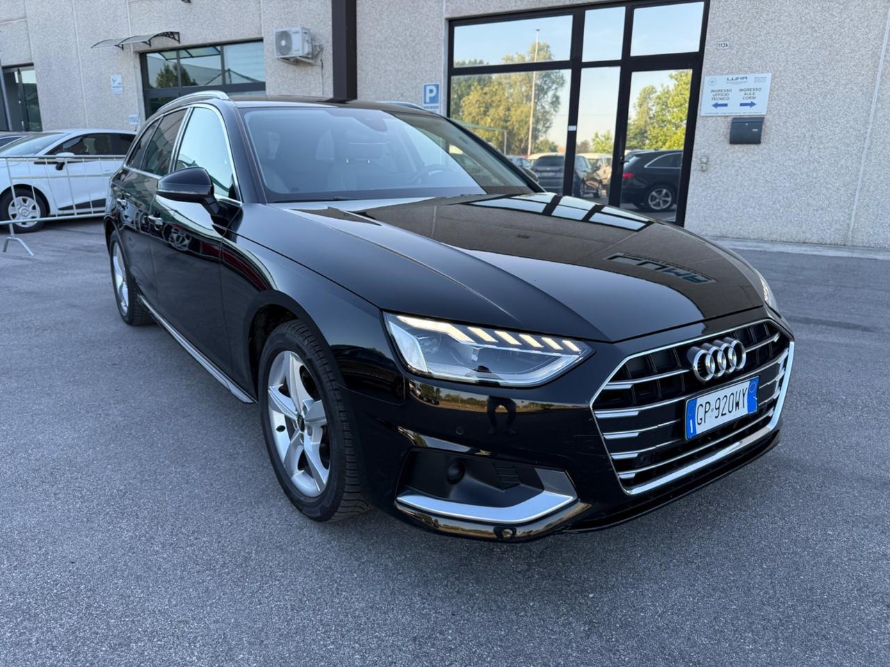 Audi A4 Avant 35 TDI 2.0 163 CV S tronic Business Advanced